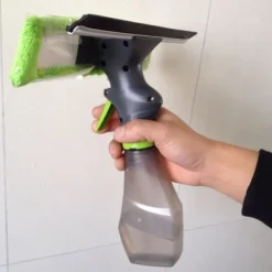 Fönsterrengöring-3-i-1 Spray-Skrapa Borste Vattenspray Fönsterrengörare Glasskrapa Torkare Mikrofiberdukset Grön