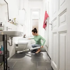 KARCHER Städmaskiner-EWM 2 - Trådlös el-mopp - Gör det möjligt att rengöra upp till 60 m² - För alla typer av hårda golv Gul