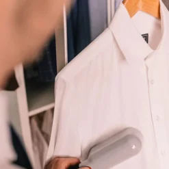 LAURASTAR Ångtvättar-IZZI Dampfstrykare & Luftrena 2-i-1, DMS, 2000W, Eliminerar 99,999% Bakterier, Vägglöss, Anti-Dammsköldar