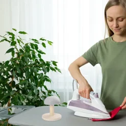 unbranded Strykjärn-Liten trästrykbräda för hatt, pall och form - perfekt för bh-strykning