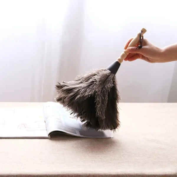 Svampar & Dukar-Reusable Ostrich Feather Duster with Anti-Static Wooden Handle