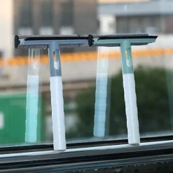 Northix Fönsterrengöring-Städskrapa med Inbyggd Sprayflaska - Grå