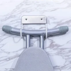 Strykjärn-Strykbrädestativ i metall, strykbärdestativ för väggmontering