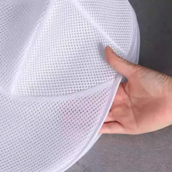 INF Tvättillbehör-Tvättväska för hattar: Skydda dina kepsar i tvättmaskinen med denna praktiska tvättpåse, förhindra deformation och behål